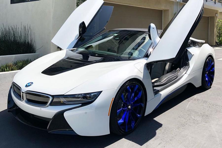  BMW i8 on Forgiato Wheels (F2.16) 2019 года  (фото 2 из 3)